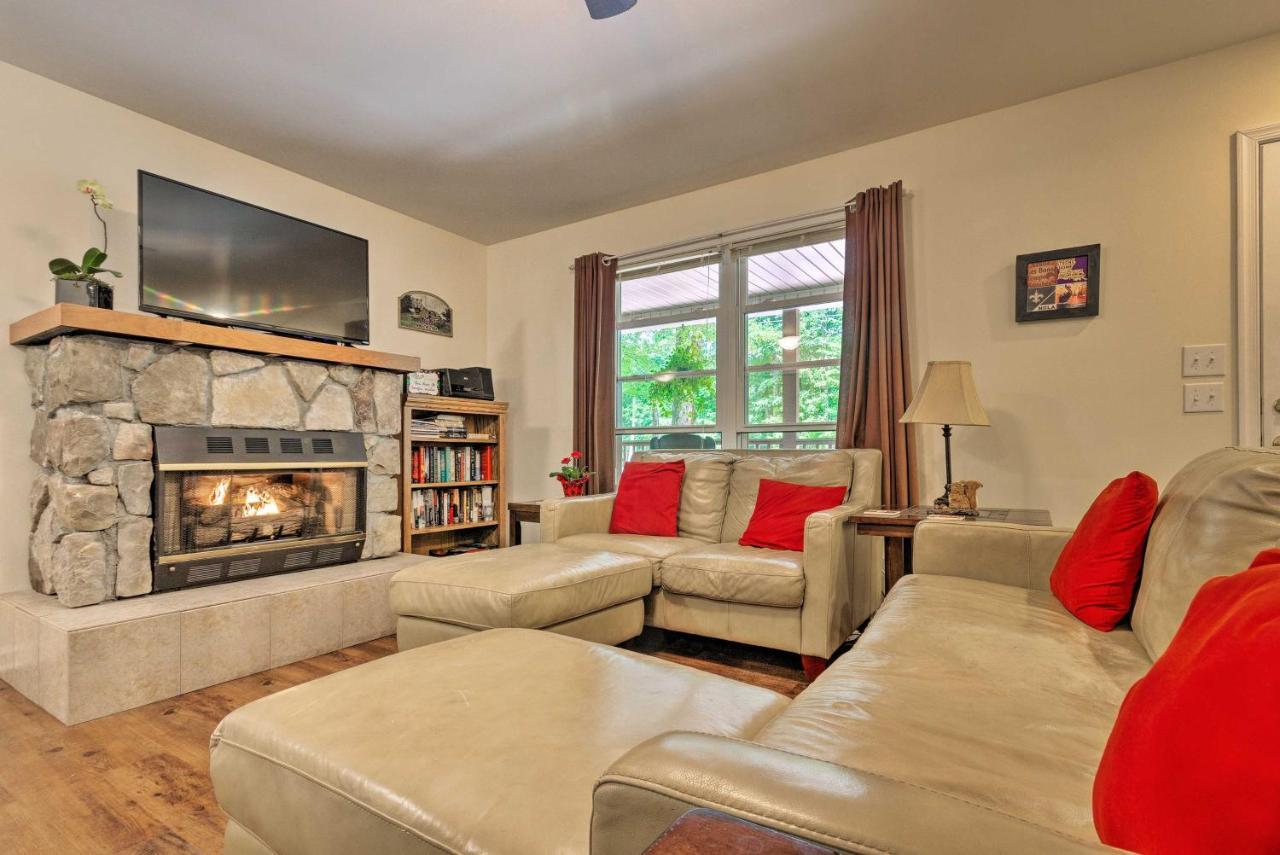 Beech Mountain Home With Covered Deck, Near Skiing! 외부 사진